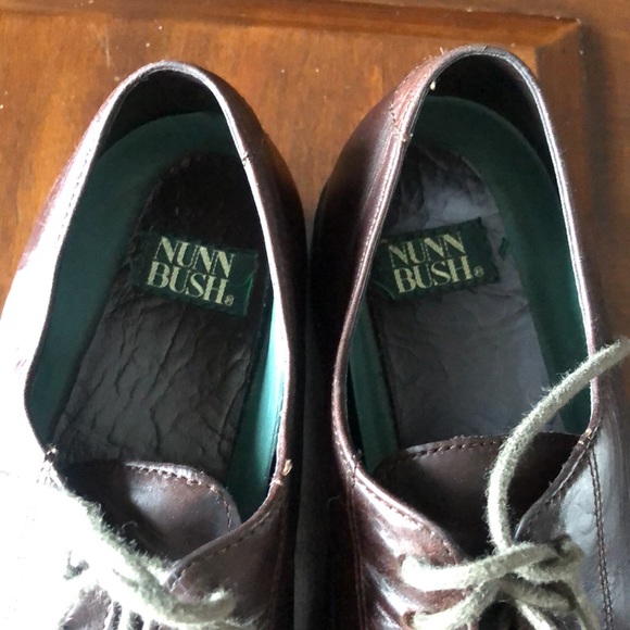 Men’s size 8 1/2M brown leather Nunn Bush lace up dress shoes - Picture 7 of 10